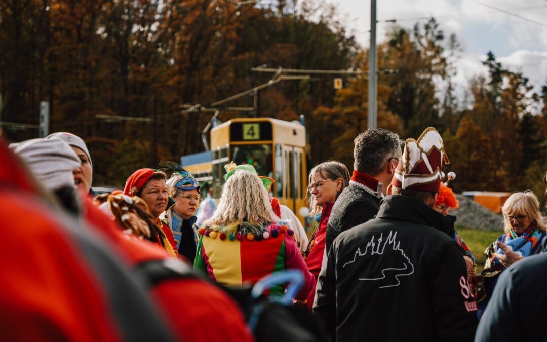 Saisonauftakt im Thüringer Karneval: Jubiläen, Ehrungen und närrisches Treiben